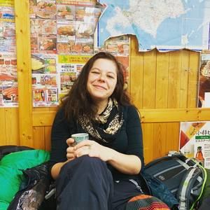 Meet your Posher, Hannah